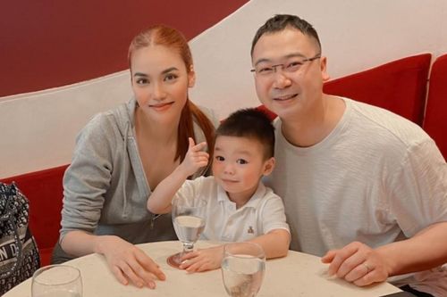 Hoa khôi Áo dài lấy chồng doanh nhân, ở biệt thự dát vàng: Con trai 3 tuổi mới lộ mặt, được mẹ dạy cực khéo