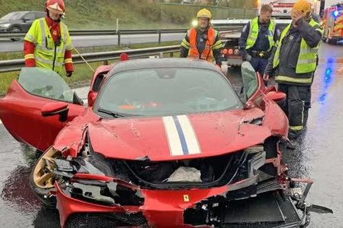 Khoản bồi thường kỷ lục cho chiếc Ferrari tai nạn
