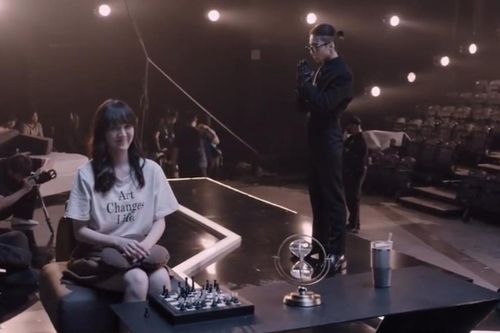 Lộ clip Sơn Tùng 'mắng' Hải Tú, cách xưng hô gây chú ý
