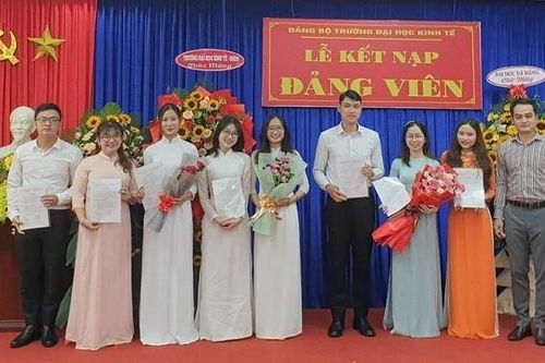 Đảng viên trẻ nhiệt huyết với phong trào