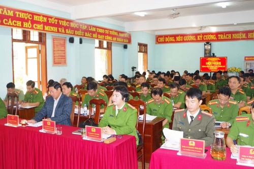 Công an Mang Yang tích cực học tập và làm theo Bác
