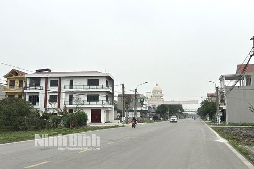 Khởi sắc Ninh Tiến
