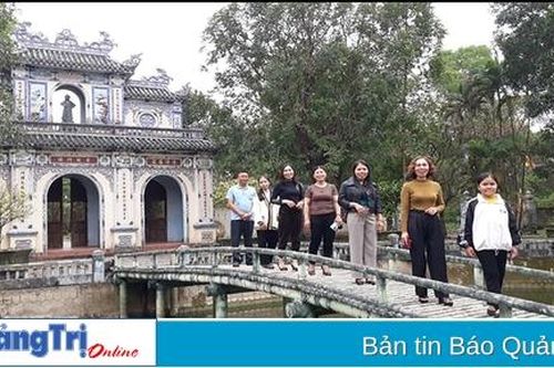 Xây dựng con người Triệu Phong giàu lòng yêu nước, đoàn kết, nỗ lực xây dựng quê hương giàu đẹp