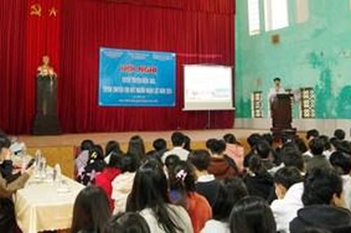 Tuyên truyền biển, đảo và thu hút nguồn nhân lực cho học sinh