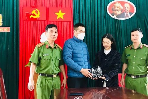Liên tiếp nhặt được của rơi, tìm người đánh mất
