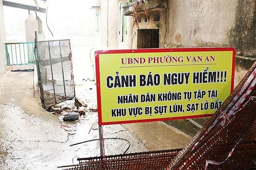 Bắc Ninh: Công bố tình huống khẩn cấp sự cố sạt lở đê hữu Cầu