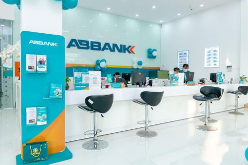 Trước thềm đại hội cổ đông, ABBank miễn nhiệm thêm một phó tổng giám đốc