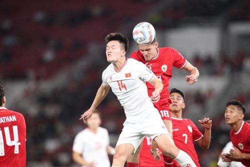ĐT Việt Nam để thua tối thiểu ngay trong ngày sinh nhật HLV Troussier