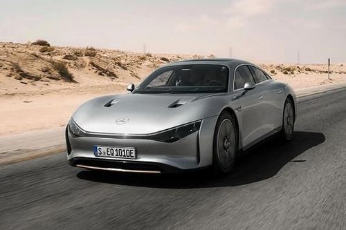Mercedes Vision EXXX lập kỷ lục chạy 1010 km 1 lần sạc