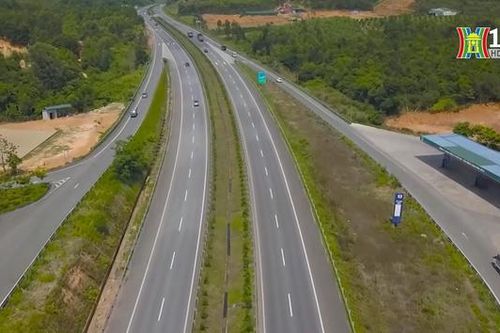 Vì sao đường nối cao tốc Nội Bài-Lào Cai dừng thu phí?