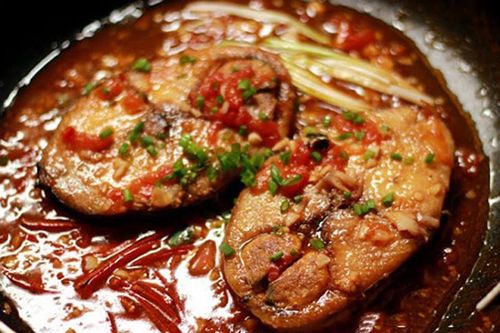 Bật mí công thức làm cá thu sốt cà chua đậm đà, bắt vị