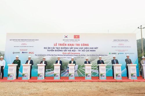 Khởi công dự án cải tạo đường sắt hơn 2.000 tỷ đồng tại Quảng Bình
