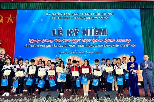 Hà Nội tôn vinh, ghi nhận đóng góp của những người làm công tác xã hội