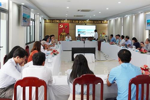 Nghiên cứu đa dạng sinh học khu vực biển ven bờ xã Tam Hải