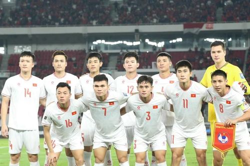 Thêm tin kém vui đến thầy trò HLV Troussier
