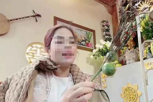 'Cô đồng ngửi cau' nổi như cồn, netizen cảnh báo nhau lừa đảo