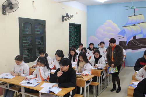 Củng cố kiến thức đi đôi với đánh giá năng lực học sinh