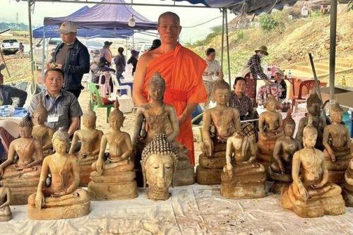 Lào phát hiện kho báu hơn 100 pho tượng Phật chưa xác định được nguồn gốc và độ tuổi