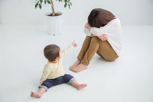Áp lực nuôi con người Việt Nam đang giảm tỷ lệ sinh
