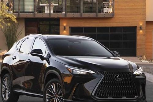 Lexus NX đời mới 2025 lần đầu lộ diện