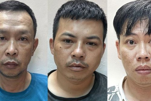 Bắt nhóm đối tượng làm giả Căn cước công dân để vay tiền ngân hàng