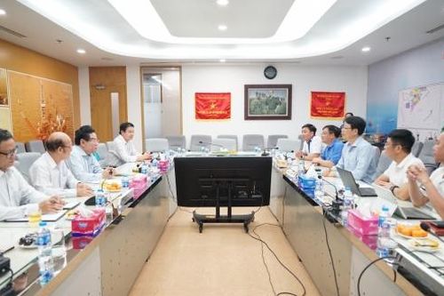Hội Dầu khí TP Hồ Chí Minh và PVEP POC thiết lập mối quan hệ hợp tác hỗ trợ cùng phát triển