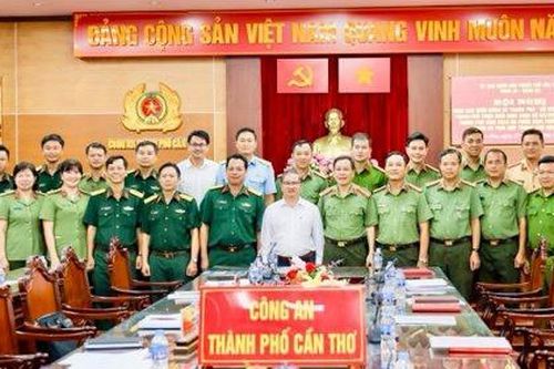 Công an và Bộ Chỉ huy Quân sự TP Cần Thơ giao ban công tác phối hợp