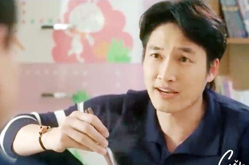 'Gặp em ngày nắng' tập cuối: Huy vô tư nói xấu Phương với bố cô