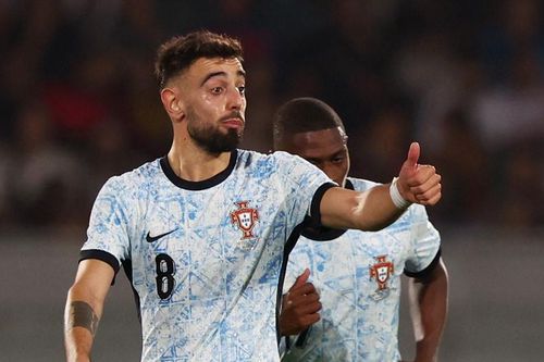Bruno Fernandes chói sáng, Bồ Đào Nha thắng đậm Thụy Điển