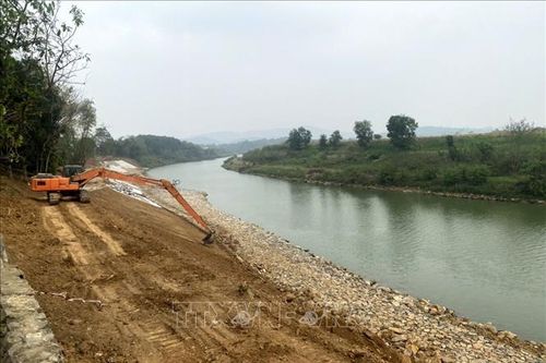 Thanh Hóa: Đẩy nhanh tiến độ các dự án kè chống sạt lở khẩn cấp