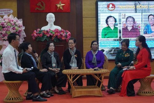 Gặp gỡ, giao lưu các cựu thanh niên xung phong làm nhiệm vụ trên đường 1C