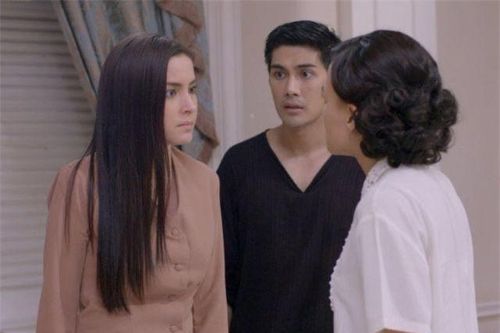 Nuôi con hộ bạn thân, 11 năm sau cô ấy đòi lại, câu trả lời của chồng làm tôi đau điếng người