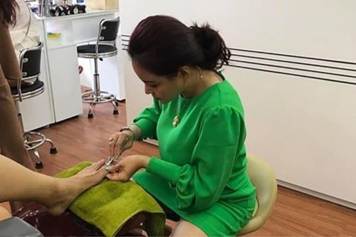 Nữ diễn viên trăm tỷ của Vbiz làm nail ở Úc nay sự nghiệp lên hương, sở hữu biệt phủ tại Vũng Tàu