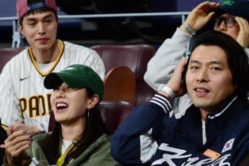 Hyun Bin lộ diện với visual 'ông chú' gây chú ý