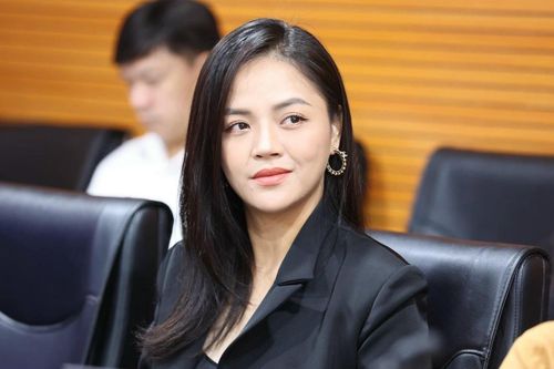 Thu Quỳnh tâm trạng bất ổn trước khi sinh lần hai