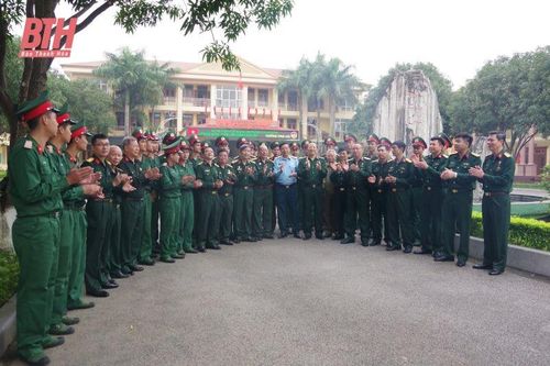 Xây dựng công trình bia 'Nơi tổ chức lễ xuất quân của Sư đoàn 341 tham gia chiến dịch Hồ Chí Minh năm 1975'