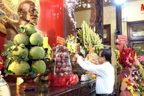 Tỉnh ủy, HĐND, UBND, UBMTTQVN tỉnh An Giang tưởng niệm 44 năm Ngày mất Chủ tịch Tôn Đức Thắng