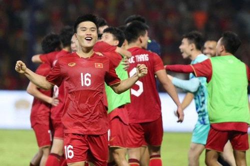 U.23 Việt Nam có chiến thắng giao hữu quốc tế đầu tiên
