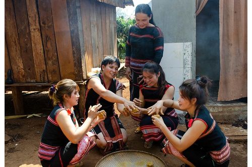 Độc đáo nghề gốm truyền thống của người Jrai