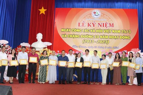Bệnh viện Đa khoa tỉnh Khánh Hòa: Kỷ niệm Ngày công tác xã hội Việt Nam