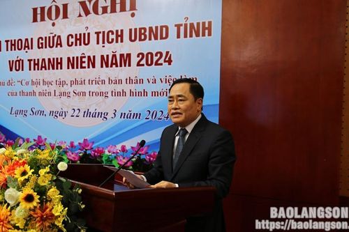 Chủ tịch UBND tỉnh đối thoại với thanh niên