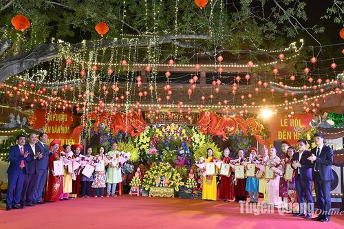 Khai mạc Liên hoan trình diễn thực hành nghi lễ tín ngưỡng thờ Mẫu Tam phủ của người Việt