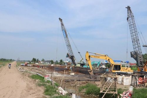 Long An: Huyện Bến Lức giải phóng mặt bằng trên 410ha