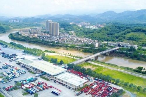 Lào Cai sẽ có khu công nghiệp cửa khẩu với diện tích 1.000 ha
