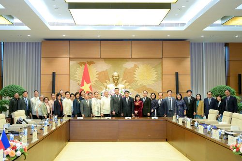 Chủ nhiệm Ủy ban Văn hóa, Giáo dục tiếp và làm việc với Đoàn công tác Ủy ban Cải cách Giáo dục của Quốc hội Philippines