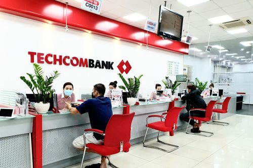 Moody's nâng hạng triển vọng của Techcombank năm 2024