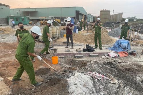 Phát hiện doanh nghiệp xử lý rác thải nghi vấn chôn lấp chất thải nguy hại trái phép
