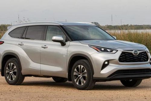 Toyota gọi sửa chữa Highlander trên toàn cầu