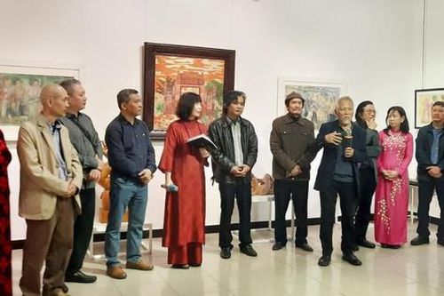 Triển lãm tranh 'Gặp gỡ tháng Ba'