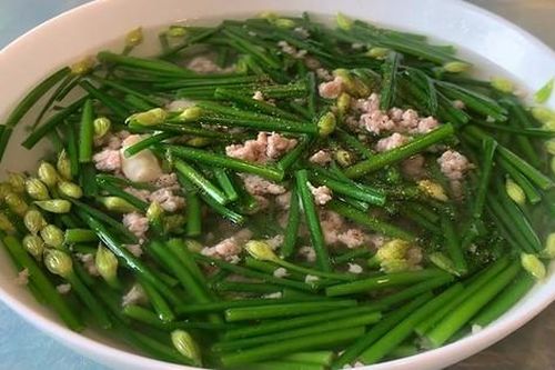 Mách bạn món ăn bổ âm, dưỡng khí, tốt cho thận từ loại lá được ví như 'mẹ của bàng quang'